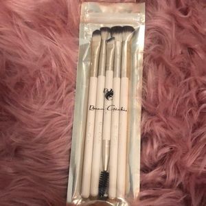 NWT Beau Gachis eye brush set